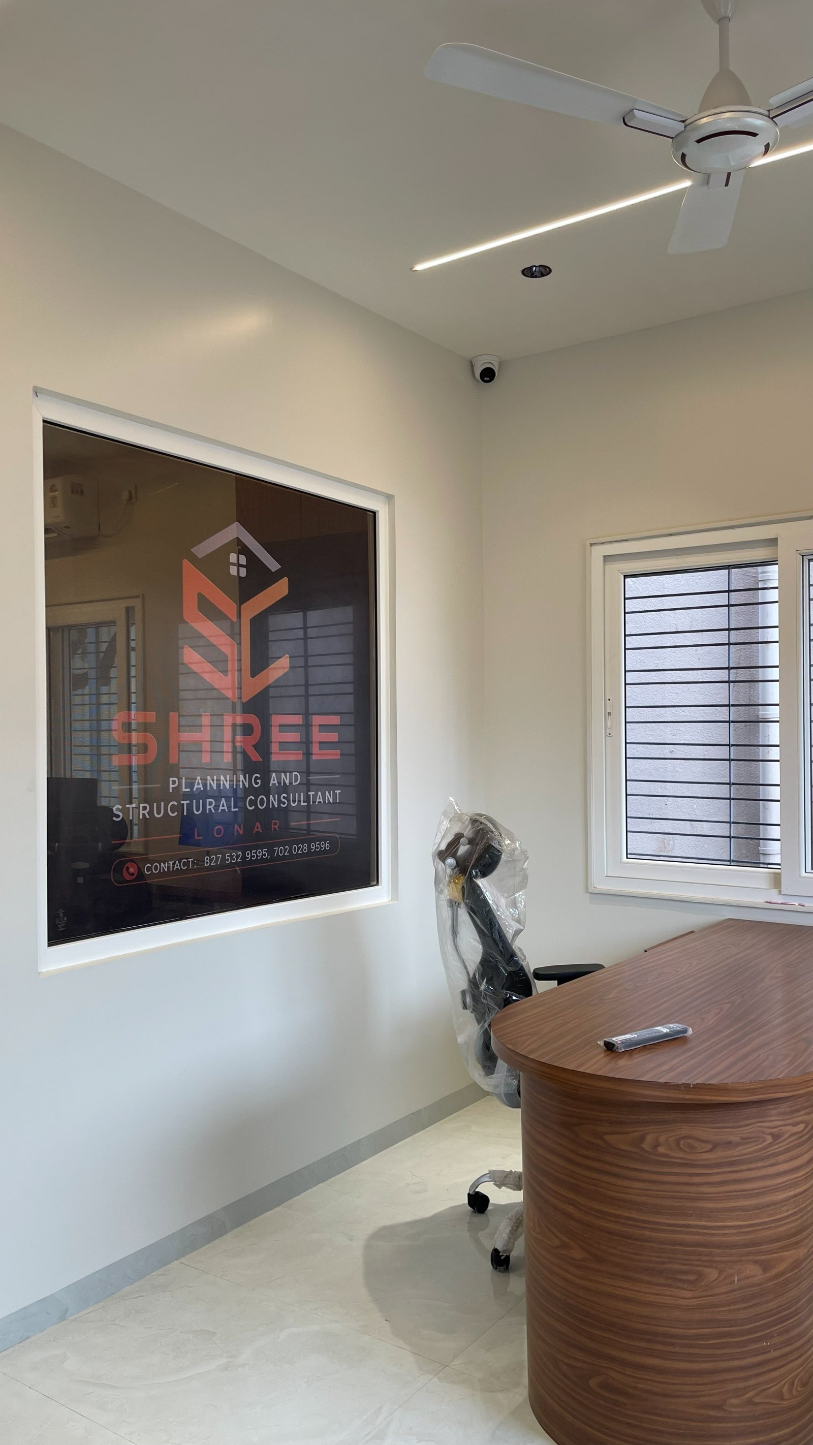 Meeting room, Lonar office